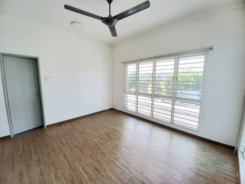 Rumah Teres untuk Dijual di Bukit Rahman Putra (Sungai Buloh) - NORFADILAH ZAINUDDIN - Interior - PropertyGuru.com.my