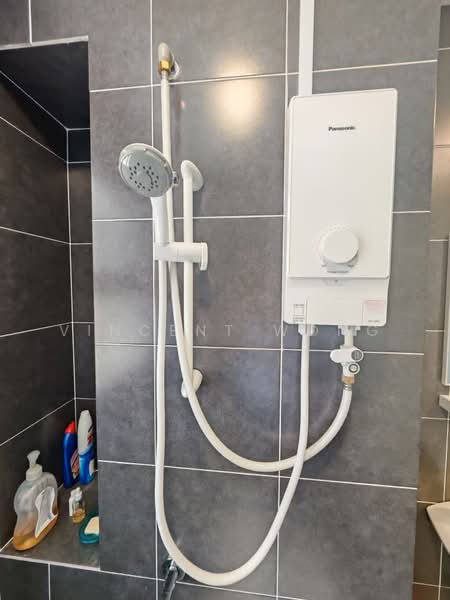 Kondominium untuk Disewa di Residensi Bukit Palma 2 (Palm Hill Residence 2) - Vincent Wong - Bathroom - PropertyGuru.com.my