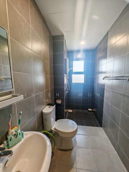Kondominium untuk Disewa di Residensi Bukit Palma 2 (Palm Hill Residence 2) - Vincent Wong - Bathroom - PropertyGuru.com.my