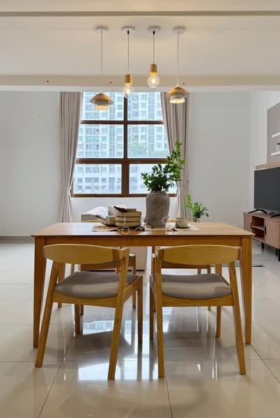Servis Apartment untuk Disewa di Pinnacle Kelana Jaya - Mico Wong - Dining Room - PropertyGuru.com.my