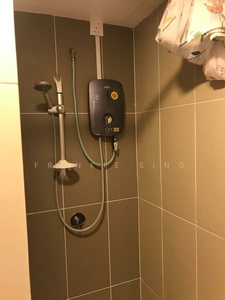 Pangsapuri untuk Disewa di Res 280 - Frankie Sing - Bathroom - PropertyGuru.com.my