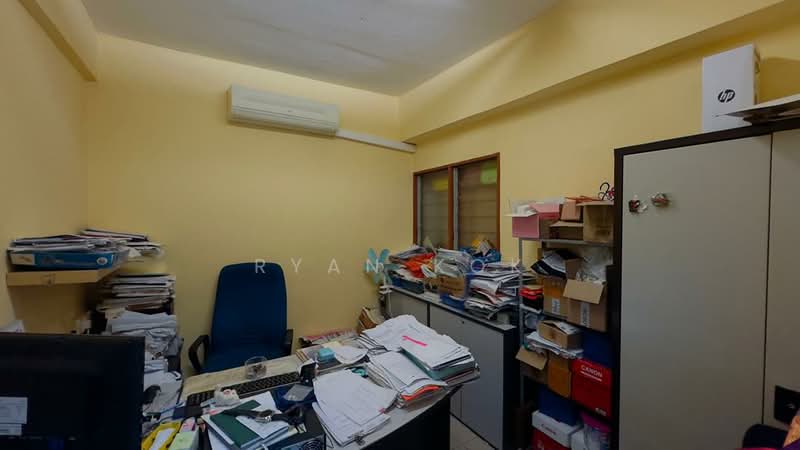 Kedai / Pejabat untuk Dijual di Pusat Komersial Oakland (Rasah) - Ryan Kok - PropertyGuru.com.my