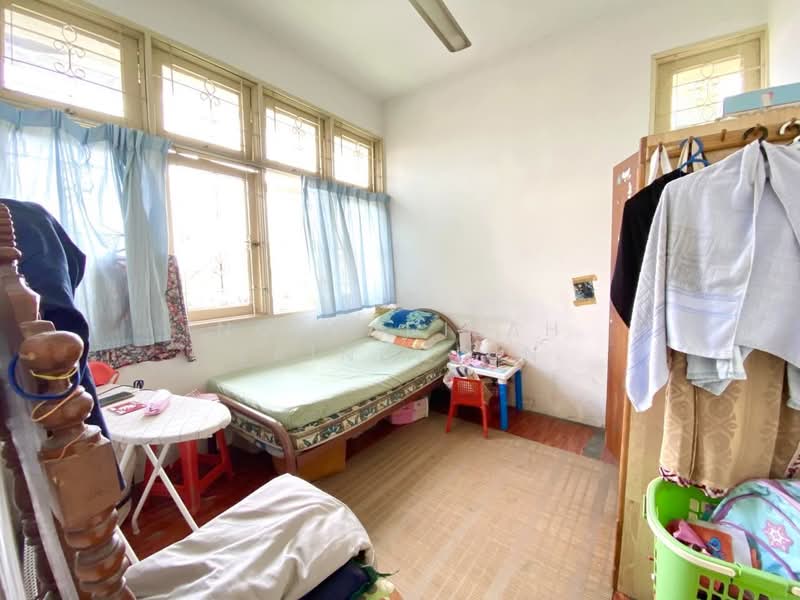 Rumah Banglo untuk Dijual di Seksyen 2 (Shah Alam) - NORFADILAH ZAINUDDIN - Bedroom - PropertyGuru.com.my