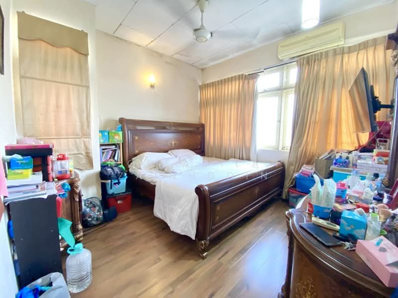 Rumah Banglo untuk Dijual di Seksyen 2 (Shah Alam) - NORFADILAH ZAINUDDIN - Bedroom - PropertyGuru.com.my