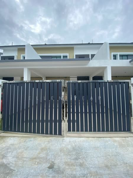 Rumah Teres untuk Dijual di Kampung Sentosa Barat (Pasir Gudang) - Ellen Yeap - Exterior - PropertyGuru.com.my