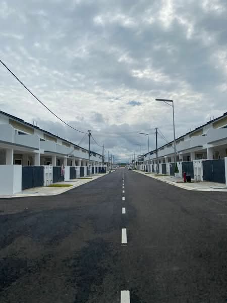 Rumah Teres untuk Dijual di Kampung Sentosa Barat (Pasir Gudang) - Ellen Yeap - Exterior - PropertyGuru.com.my