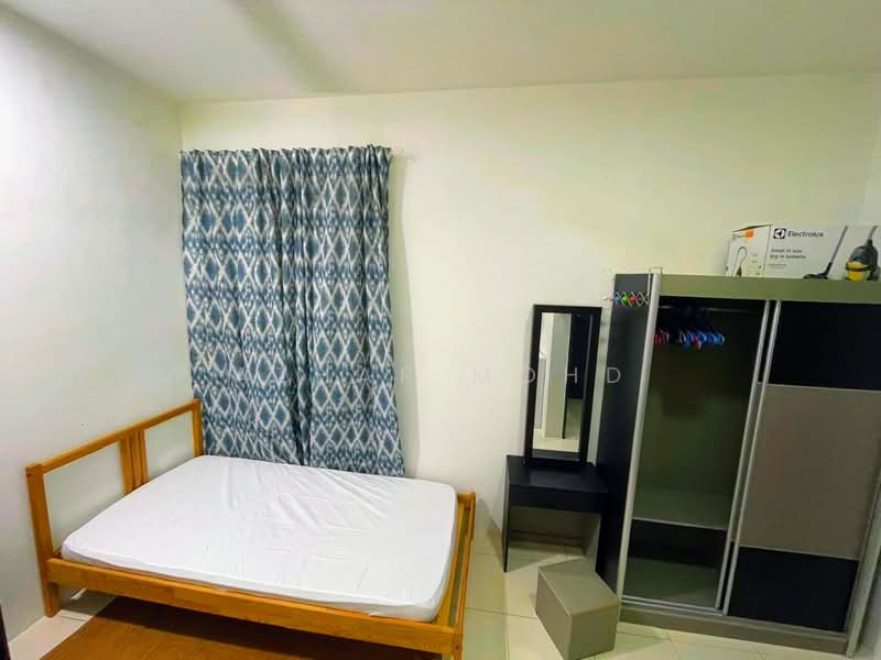 Pangsapuri untuk Dijual di Puncak Hijauan - Azhar Mohd - Bedroom - PropertyGuru.com.my