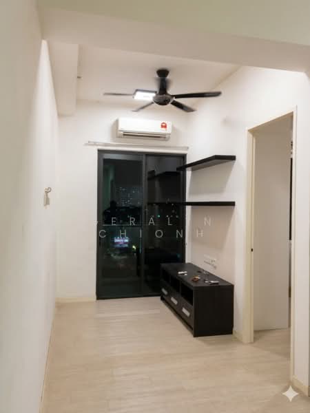 Servis Apartment untuk Dijual di The Grand @ Kelana Damansara Suite - Geralyn Chionh - Living Room - PropertyGuru.com.my