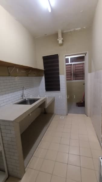 Apartment for Rent at Residensi Bistaria - Sean Hui - Kitchen - PropertyGuru.com.my