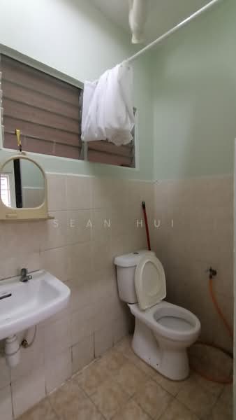 Apartment for Rent at Residensi Bistaria - Sean Hui - Bathroom - PropertyGuru.com.my