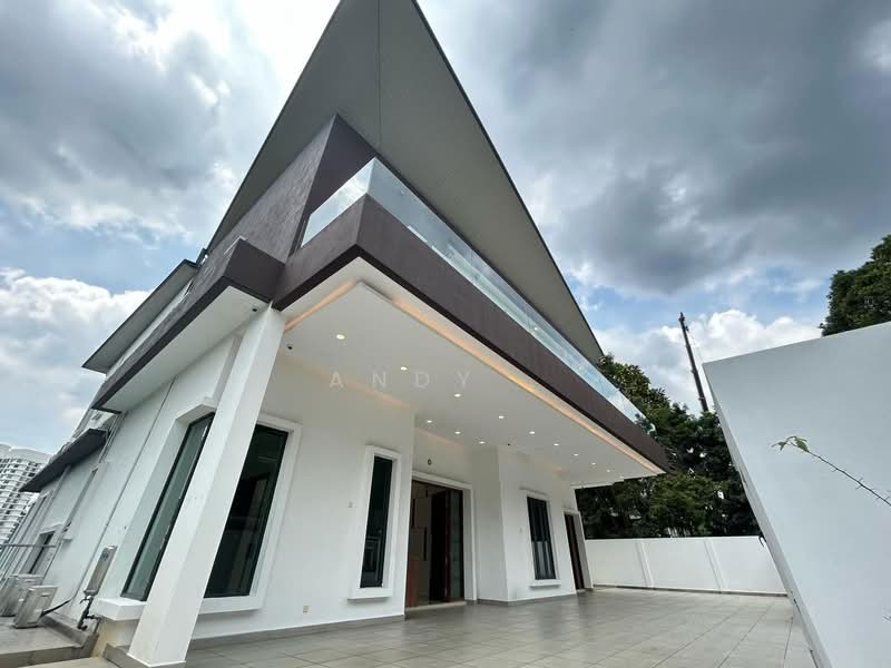 Rumah Banglo untuk Dijual di Country Heights Damansara (Kuala Lumpur) - Andy . - PropertyGuru.com.my