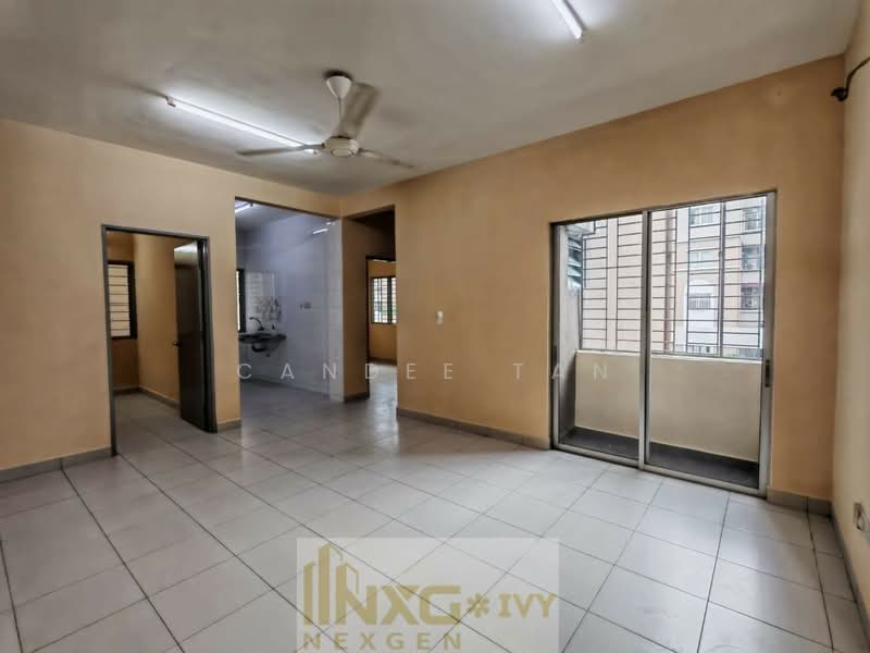 Apartment for Rent at Pangsapuri Akasia (Bandar Botanic) - Candee Tan - Living Room - PropertyGuru.com.my
