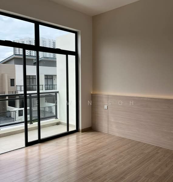 Rumah Teres 2 Tingkat untuk Disewa di Taman Damansara Aliff (Tampoi) - Eldwin Soh - Balcony - PropertyGuru.com.my