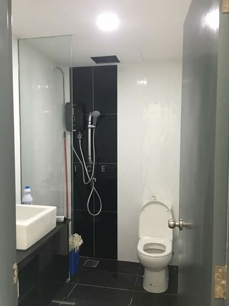 Service Residence for Rent at Menara Suria (V12) - Alice Kuon - Bathroom - PropertyGuru.com.my