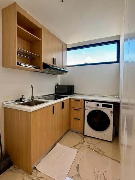 Service Residence for Sale at Lumi Tropicana - Peggy Chong - Kitchen - PropertyGuru.com.my