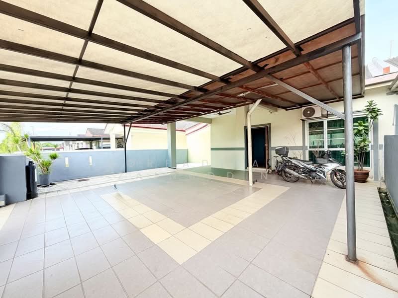 Semi-Detached House for Sale in Taman Meru Harapan (Kapar) - NORFADILAH ZAINUDDIN - Exterior - PropertyGuru.com.my