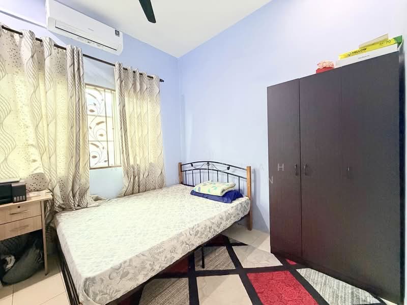 Semi-Detached House for Sale in Taman Meru Harapan (Kapar) - NORFADILAH ZAINUDDIN - Bedroom - PropertyGuru.com.my