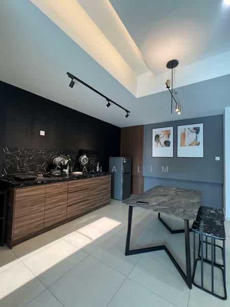 Servis Apartment untuk Dijual di Reizz Residence - Ciana Lim - PropertyGuru.com.my