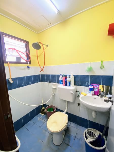 Rumah Teres 2 Tingkat untuk Dijual di Bandar Tasik Kesuma (Beranang) - Azhar Mohd - Bathroom - PropertyGuru.com.my