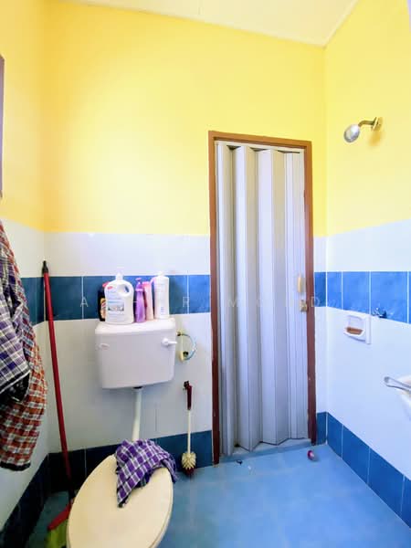 Rumah Teres 2 Tingkat untuk Dijual di Bandar Tasik Kesuma (Beranang) - Azhar Mohd - Bathroom - PropertyGuru.com.my