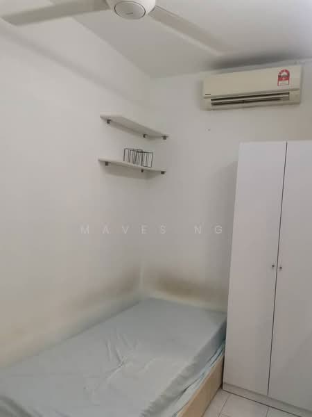 Rumah Teres untuk Dijual di Taman Pinggiran Putra (Seri Kembangan) - Maves Ng - Bedroom - PropertyGuru.com.my