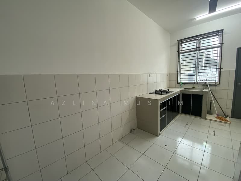 1-storey Terraced House for Sale in Yong Peng (Johor) - Azlina Muslim - Kitchen - PropertyGuru.com.my