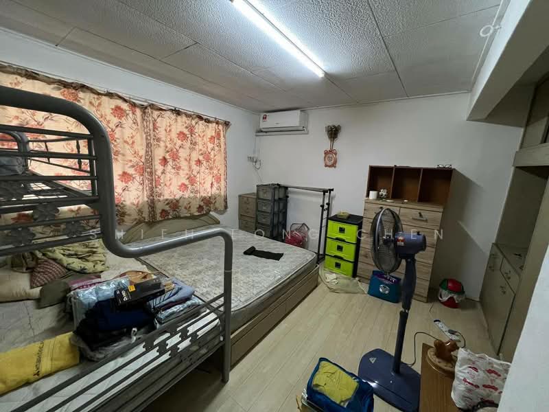 2-storey Terraced House for Sale in Taman Munsyi Ibrahim (Johor Bahru) - Shieh Long Chen - Bedroom - PropertyGuru.com.my
