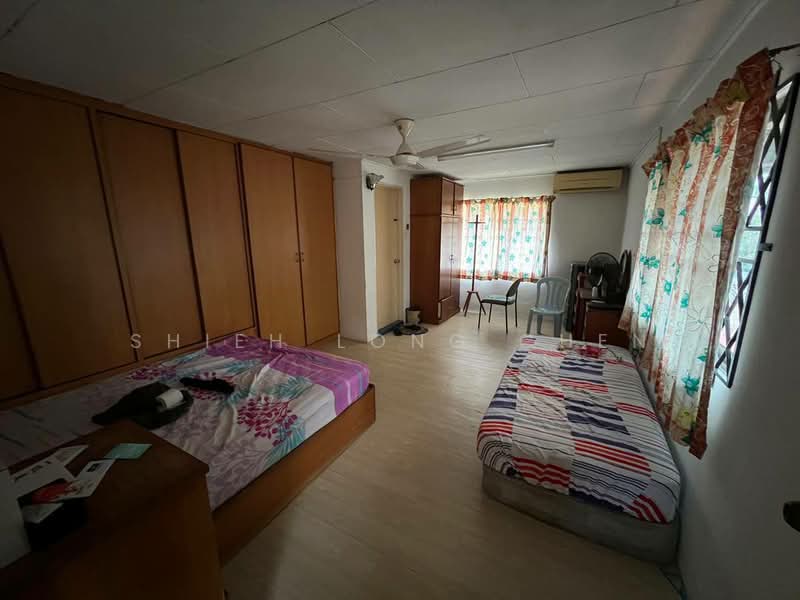 2-storey Terraced House for Sale in Taman Munsyi Ibrahim (Johor Bahru) - Shieh Long Chen - Bedroom - PropertyGuru.com.my
