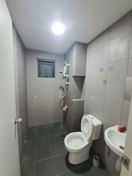 Kondominium untuk Disewa di Sky Awani Residensi 3 - Nick Yow - Bathroom - PropertyGuru.com.my