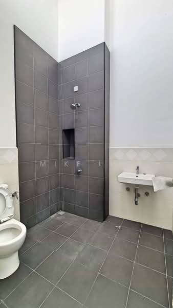 2-storey Terraced House for Sale in Semenyih (Selangor) - Mike Lim - Bathroom - PropertyGuru.com.my