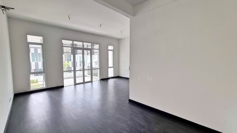 2-storey Terraced House for Sale in Semenyih (Selangor) - Mike Lim - Living Room - PropertyGuru.com.my