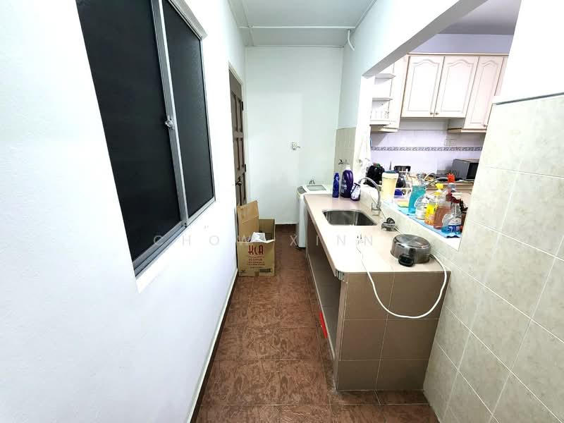 2-storey Terraced House for Sale in Usj 13 (Subang Jaya) - CHOW XINNI - Kitchen - PropertyGuru.com.my