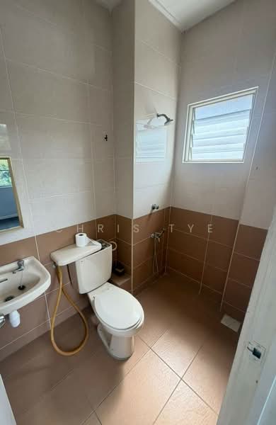 Shop / Office for Rent in Puchong (Selangor) - Chris Tye - Bathroom - PropertyGuru.com.my
