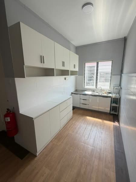 Shop / Office for Rent in Puchong (Selangor) - Chris Tye - Kitchen - PropertyGuru.com.my