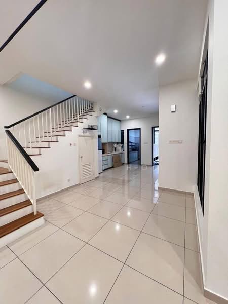 Rumah Teres 2 Tingkat untuk Disewa di Senibong (Permas Jaya) - Kent Hon - Interior - PropertyGuru.com.my