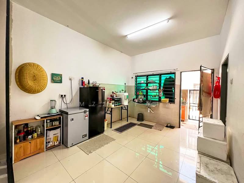 1-storey Terraced House for Sale in Kuantan (Pahang) - Amzar Faiz - PropertyGuru.com.my