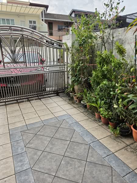 Rumah Teres 2 Tingkat untuk Dijual di Taman Overseas Union (Taman Oug) (Jalan Klang Lama (Old Klang Road)) - Hang Po Lau - Exterior - PropertyGuru.com.my