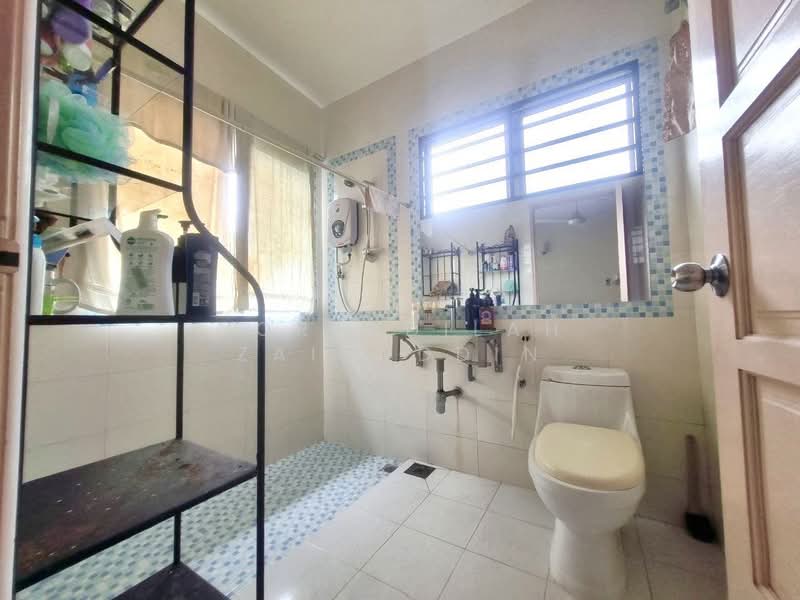 Rumah Teres 2 Tingkat untuk Dijual di Usj 9 (Subang Jaya) - NORFADILAH ZAINUDDIN - Bathroom - PropertyGuru.com.my