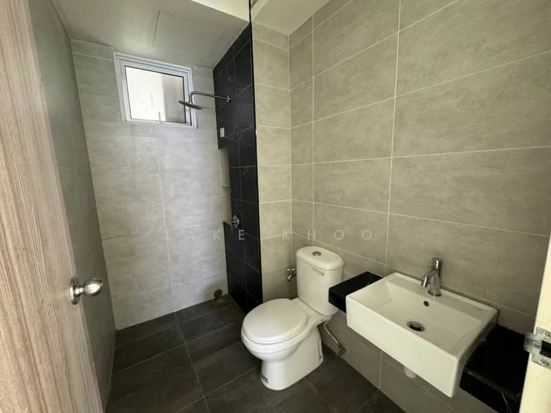 Condominium for Sale at QuayWest Residence - Jake Khoo - Bathroom - PropertyGuru.com.my