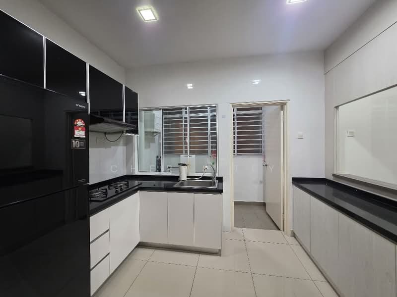 Pangsapuri untuk Disewa di Nusa Heights (Nusa Puncak) - Cheryl Tey - Kitchen - PropertyGuru.com.my