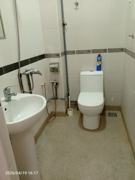 2-storey Terraced House for Rent in Usj 6 (Subang Jaya) - JeffSally Lee - Bathroom - PropertyGuru.com.my