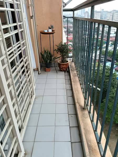 Kondominium untuk Dijual di Ampang Prima - Caren Wang - Balcony - PropertyGuru.com.my