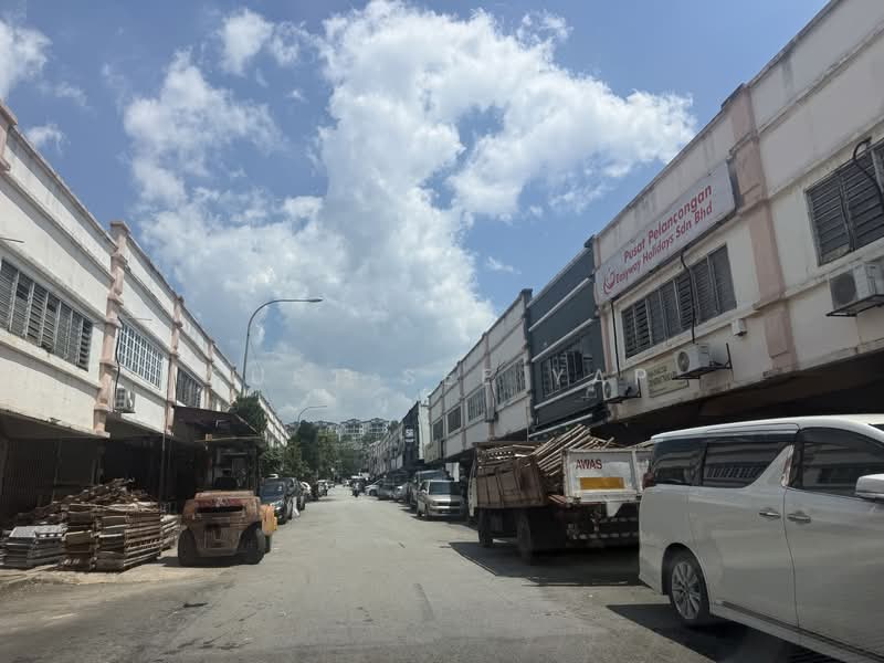 Factory for Sale in Pusat Perdagangan Seri Kembangan (Seri Kembangan) - Suet See Yap - PropertyGuru.com.my