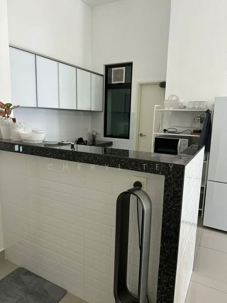 Apartment for Rent at Austin Regency (Pangsapuri Austin Perdana) - Cheryl Tey - Kitchen - PropertyGuru.com.my