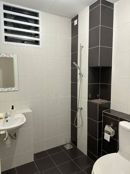 Apartment for Rent at Austin Regency (Pangsapuri Austin Perdana) - Cheryl Tey - Bathroom - PropertyGuru.com.my