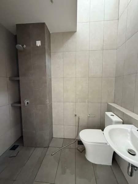 2-storey Terraced House for Rent in Bandar Gamuda Cove (Dengkil) - SY Lee - Bathroom - PropertyGuru.com.my