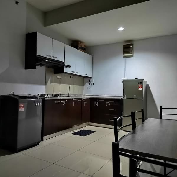 Servis Apartment untuk Disewa di Univ 360 Place - Jacqueline Zheng - Kitchen - PropertyGuru.com.my
