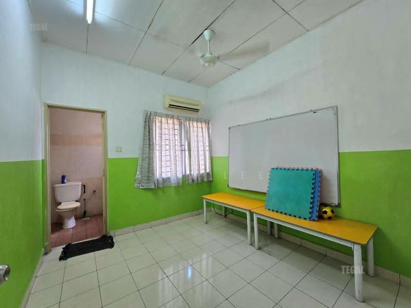 2-storey Terraced House for Sale in Klang (Selangor) - Alex Lee - Bathroom - PropertyGuru.com.my
