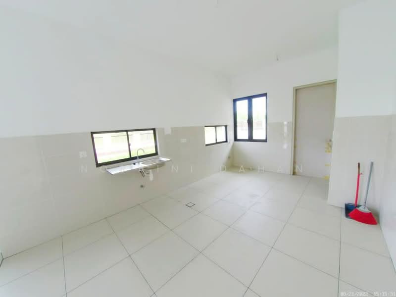 Rumah Teres 2 Tingkat untuk Dijual di Shah Alam (Selangor) - Noraini Dahan - Kitchen - PropertyGuru.com.my