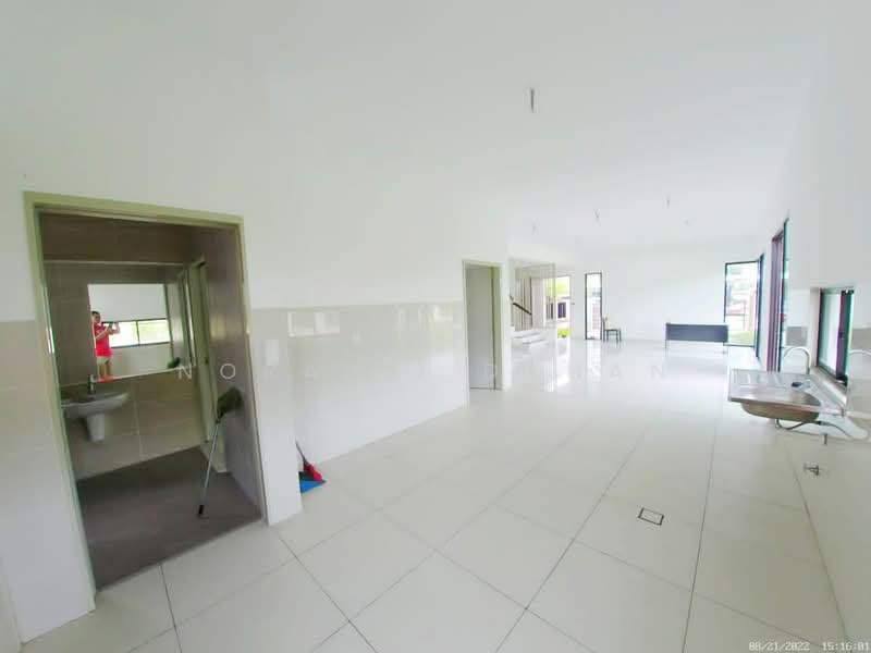 Rumah Teres 2 Tingkat untuk Dijual di Shah Alam (Selangor) - Noraini Dahan - Bathroom - PropertyGuru.com.my